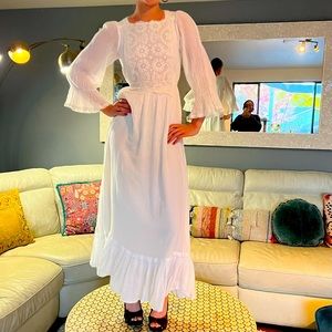 1970s Vintage Gunne Sax By Jessica Lace and Ivory Gauze Boho Wedding Dress SMALL